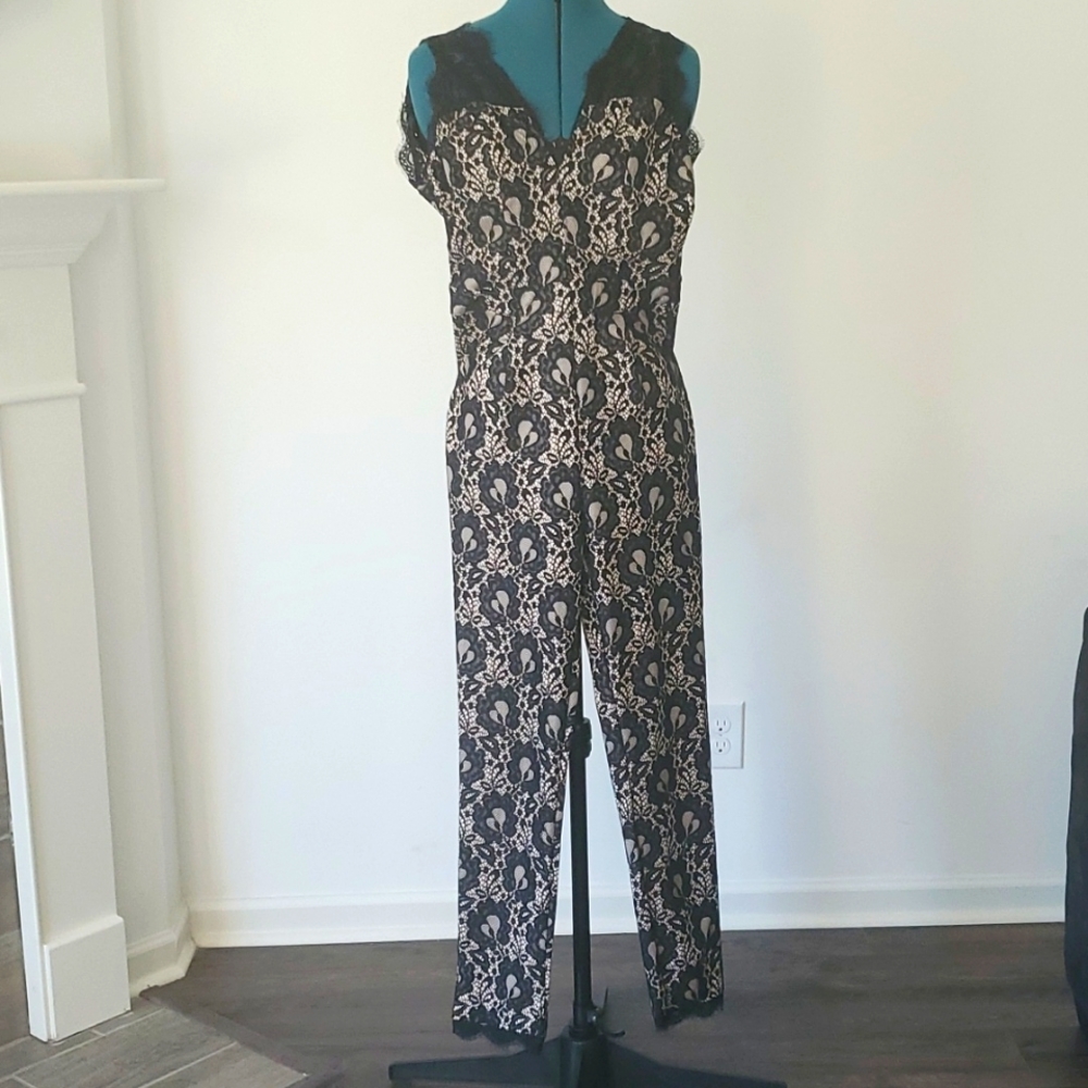 Alt. B, Sz S, Beige & Black Jumpsuit with Pockets